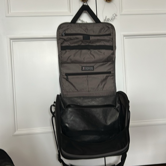 Victorinux toiletry travel bag - Picture 2 of 7